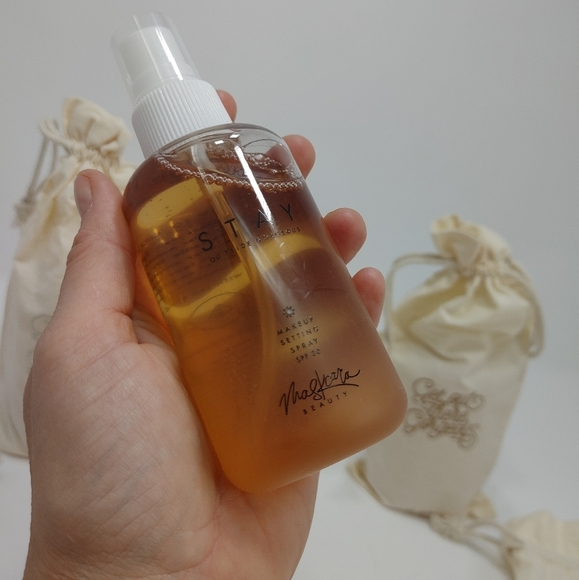 Seint Maskcara Beauty Stay Setting Spray with or without SPF 20 TWO 5 oz Each - Picture 5 of 7